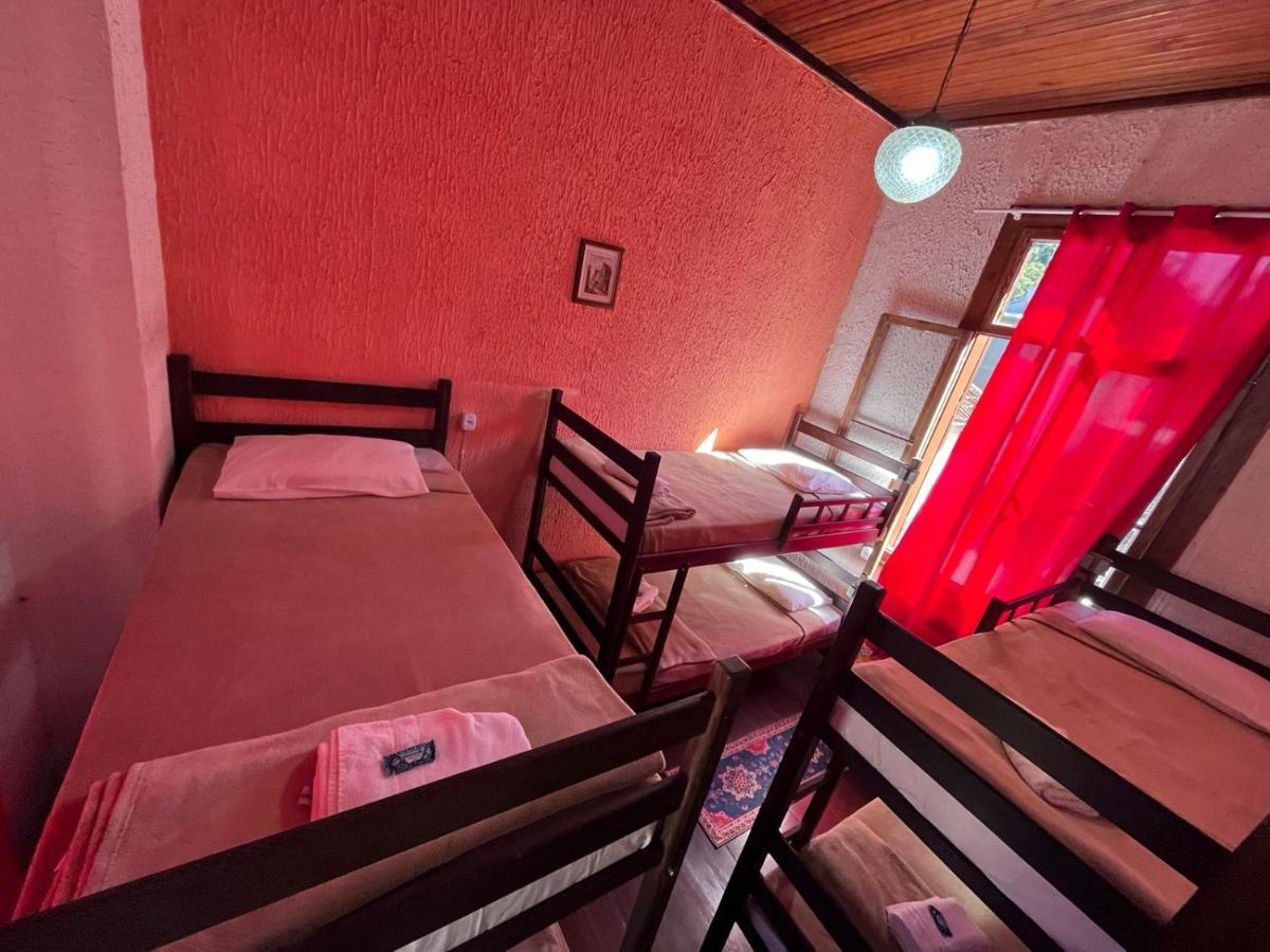Hostel 148 Petropolis  Luaran gambar